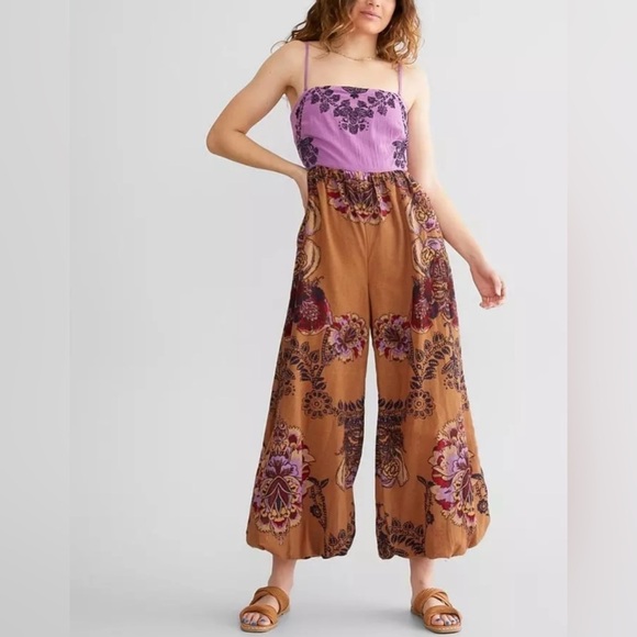 Free People Pants - ⭐️Host Pick⭐️ Free People Indio Sun Jumpsuit